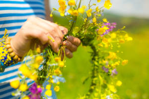 A person enjoying flowers in spring before getting married