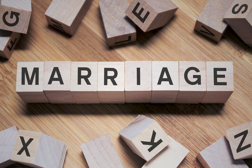 marriage written using wood blocks common-law